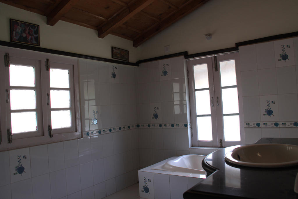 Rewa Retreat Hotel Nainital Szoba fotó